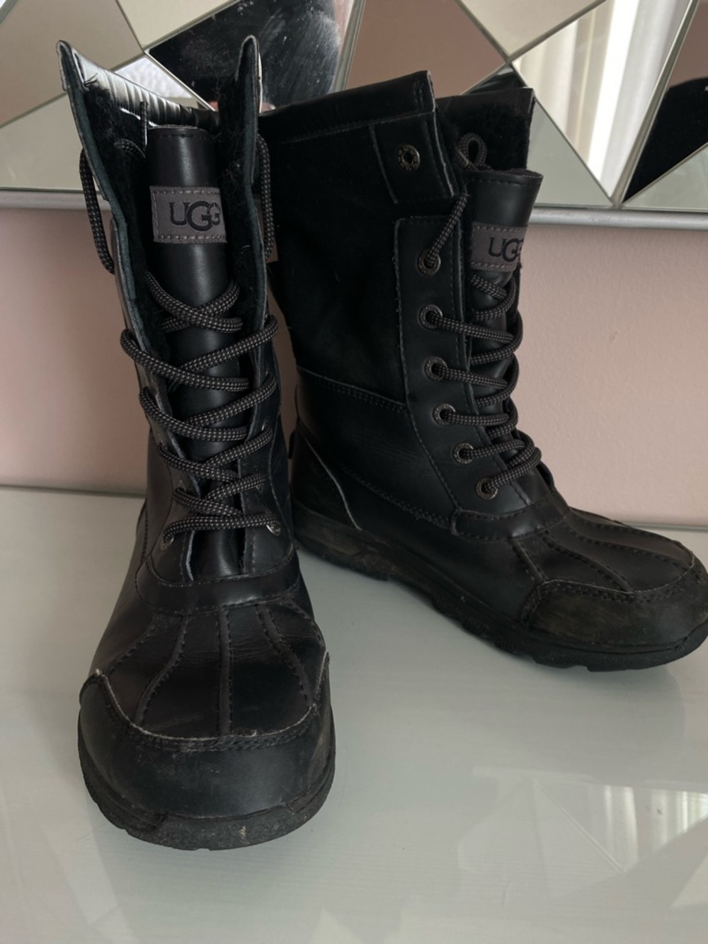 UGG® Butte II CWR Boot - Black